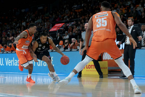 并表示愿意 并表示愿意