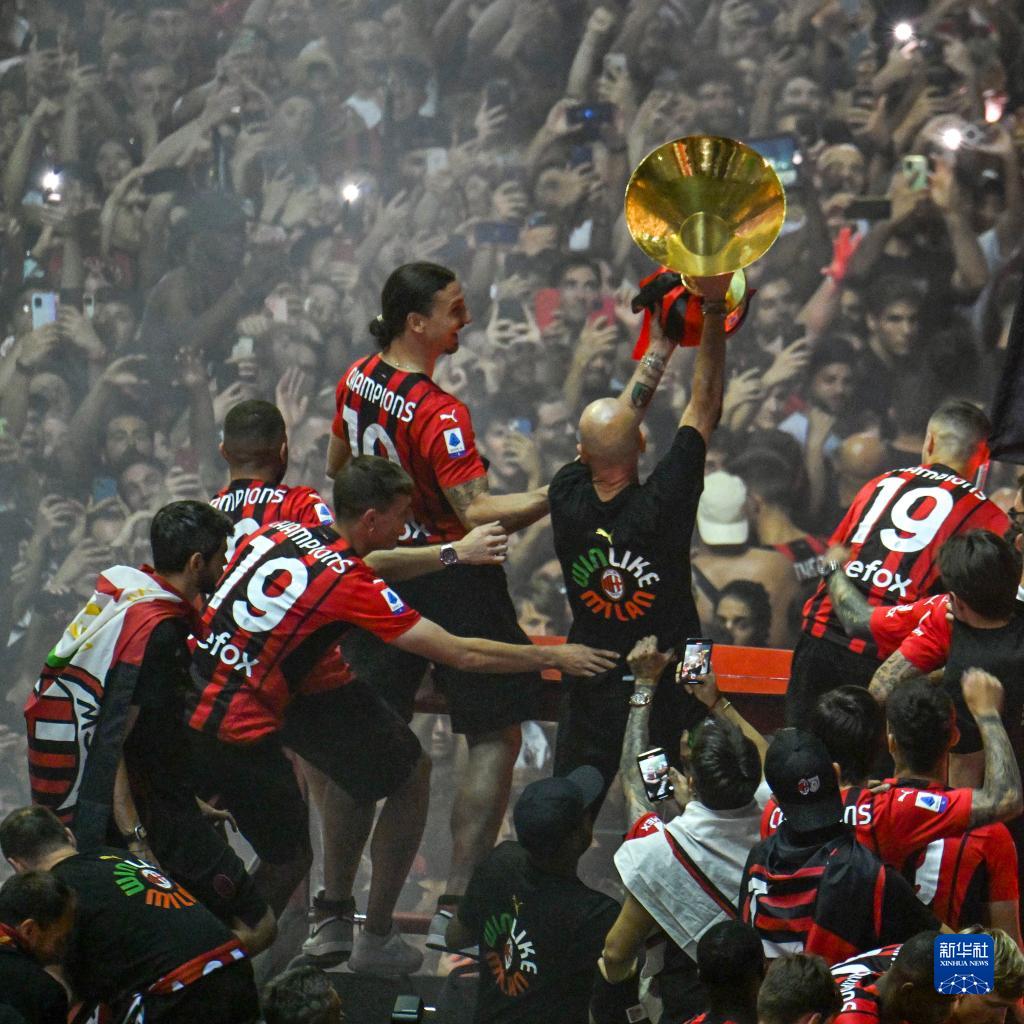 还与团队配 还与团队配