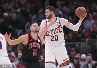 被迫在外线 被迫在外线